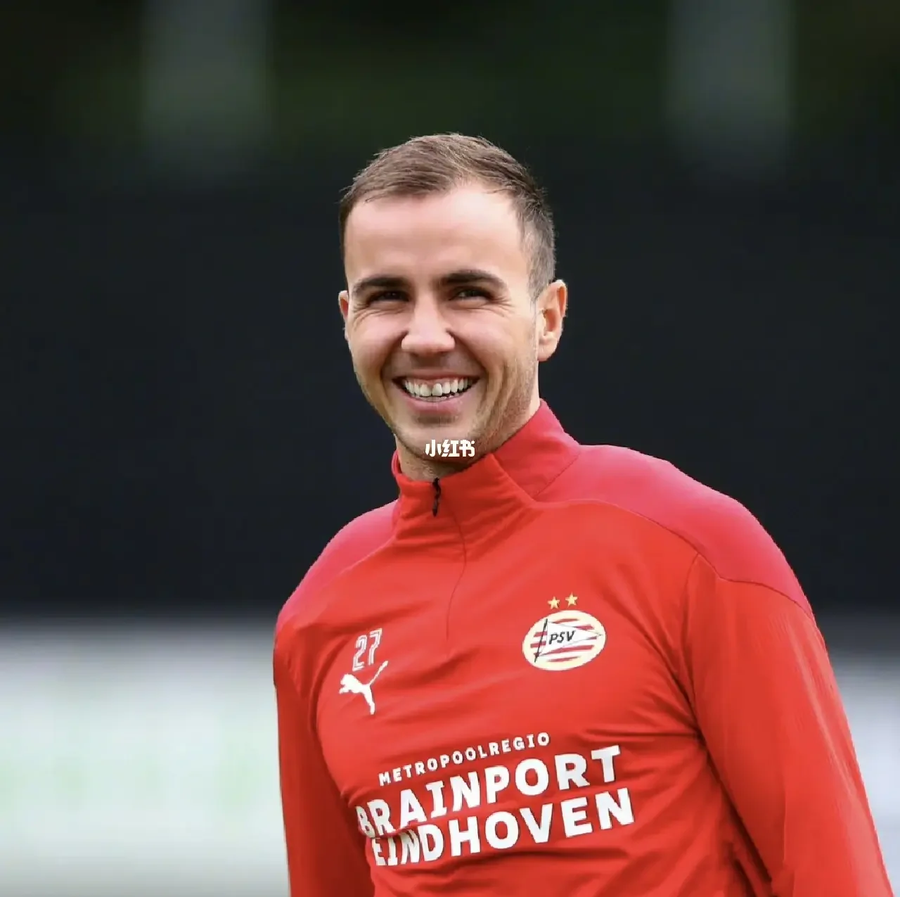 关于德甲赛程吃紧；埃因霍温今晚强势反弹；信心回归；更衣室氛围转暖的信息